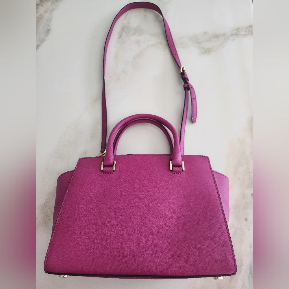 Gorgeous hot pink Michael Kors Selma Mdm Studded convertible crossbody bag - Picture 6 of 14